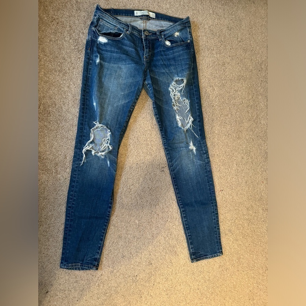 Abercrombie & Fitch Distressed Stretch skinny jeans size 8R